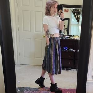 Vintage high wasted skirt with pockets